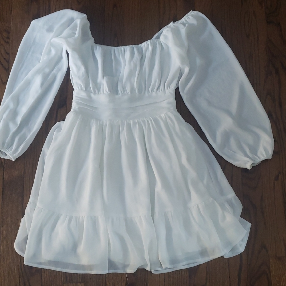 Elegant White Tie Back Women's Dress - Picture 7 of 15